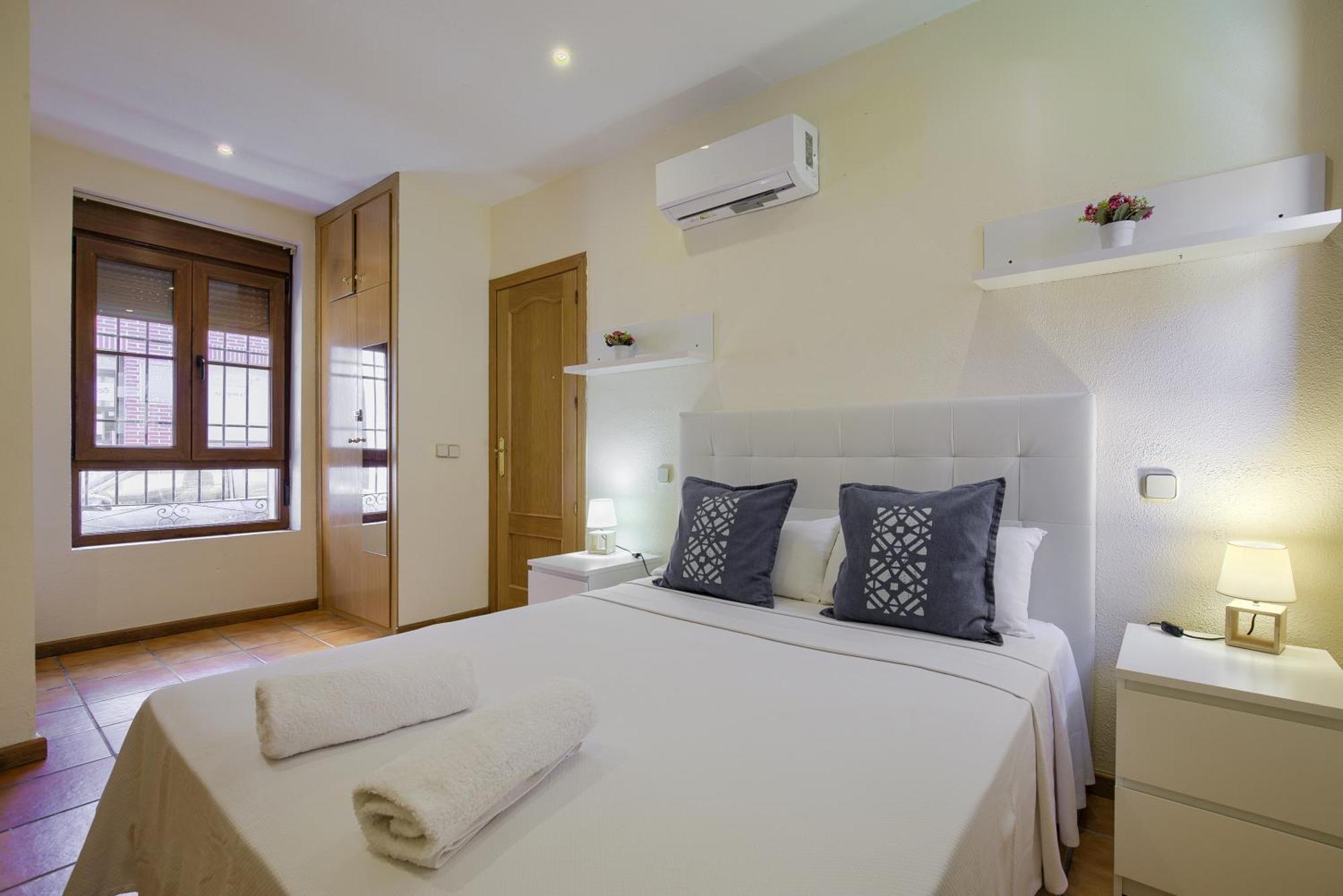 Casona 44 - Apartamento Para 2 Con Wifi, Ac Y Patio Exterior Αλκαλά ντε Ενάρες Εξωτερικό φωτογραφία